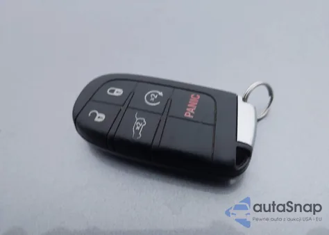 2015 Jeep Grand Cherokee Altitude z USA, uszkodzony, nr VIN 1C4RJFAG7FC102504